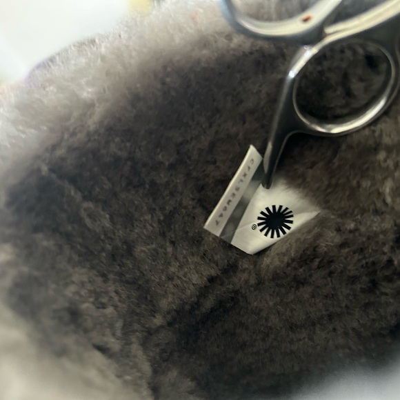 Uggs **nearly new**Klea size 10 - Picture 10 of 14